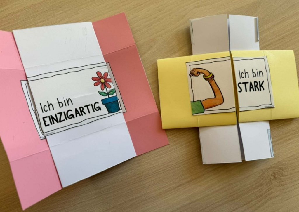 Klappkarten mit positiven Affirmationen
